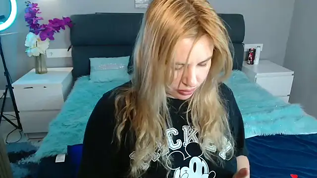 Passion-Blondy online show from February 5, 12:17 am