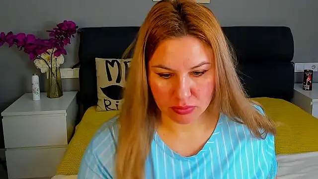 Passion-Blondy online show from February 21, 7:38 pm