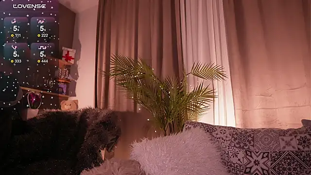 JessicaVerse online show from March 13, 4:06 am