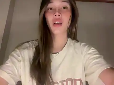 CallMeLerren online show from February 2, 9:25 pm