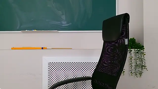 ClaireMathis online show from March 16, 2:53 pm