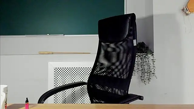 ClaireMathis online show from March 22, 2:51 pm