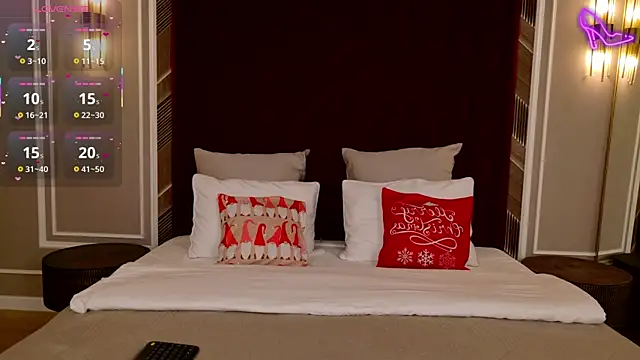 ClaireMathis online show from December 2, 2:52 pm