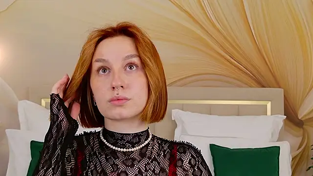 ClaireMathis online show from April 29, 2:54 pm