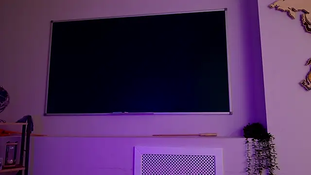 ClaireMathis online show from April 30, 8:57 pm