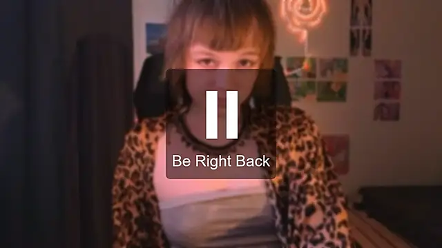 liquid0fluid0 online show from October 19, 12:19 pm