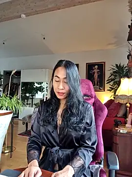 bianca bellamy online show from November 3, 8:07 am