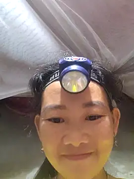 Snapshot of gio-thu chatting on July 28, 1:21 pm gio-thu online show from July 28, 1:21 pm
