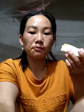 Snapshot of gio-thu chatting on July 13, 5:34 pm gio-thu online show from July 13, 5:34 pm