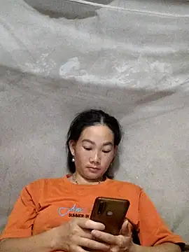Snapshot of gio-thu chatting on July 30, 2:27 pm gio-thu online show from July 30, 2:27 pm