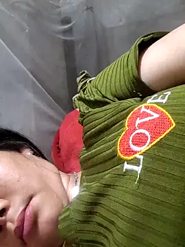 Snapshot of gio-thu chatting on June 24, 9:23 pm gio-thu online show from June 24, 9:23 pm