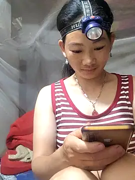 Snapshot of gio-thu chatting on June 30, 2:11 am gio-thu online show from June 30, 2:11 am
