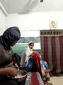 funnight4ubaby8456 online show from January 15, 6:33 pm