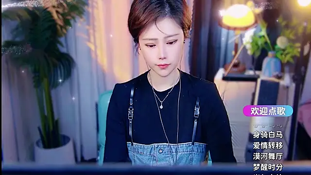 cherry-fa online show from March 24, 10:15 am