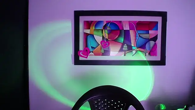 Kari Ruiz  online show from March 10, 9:30 pm