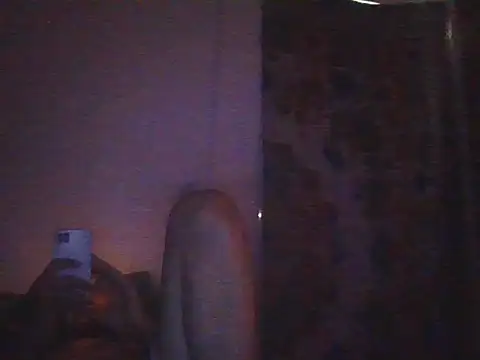Snapshot of hique25 chatting on August 1, 4:16 pm hique25 online show from August 1, 4:16 pm