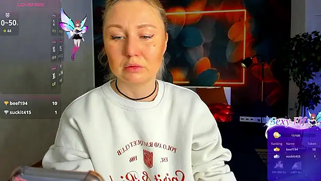 scent  of woman online show from March 20, 1:39 am