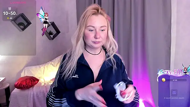 scent  of woman online show from February 19, 1:46 am