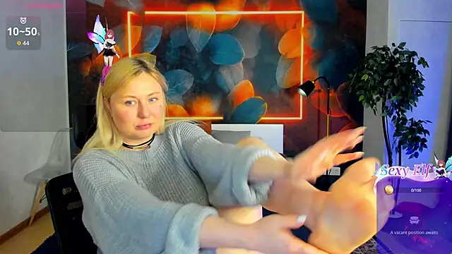 scent  of woman online show from April 1, 1:41 am