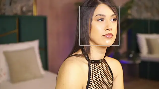 Talia Lure online show from November 4, 7:56 am