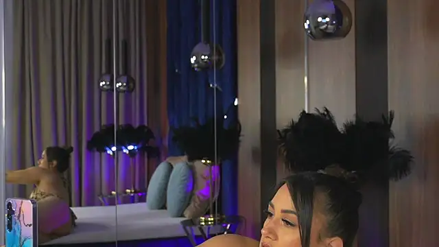 Talia Lure online show from November 12, 7:56 am