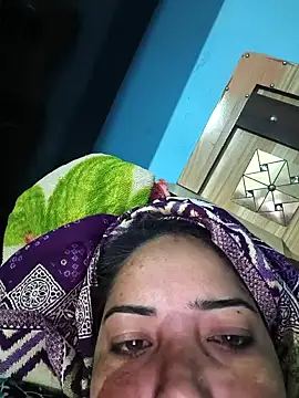 Snapshot of Ekta_bhabhi99 chatting on November 6, 4:22 pm Ekta bhabhi99 online show from November 6, 4:22 pm