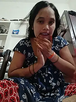 Snapshot of Cuty_tanya chatting on July 18, 5:32 pm Cuty tanya online show from July 18, 5:32 pm