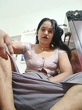 Snapshot of Cuty_tanya chatting on July 17, 5:10 pm Cuty tanya online show from July 17, 5:10 pm