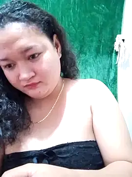 Snapshot of sweetannie13 chatting on October 13, 5:58 pm sweetannie13 online show from October 13, 5:58 pm