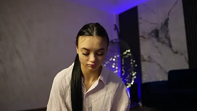 RachelRavee online show from January 15, 5:22 am