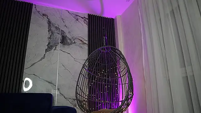 RachelRavee online show from November 15, 5:00 am