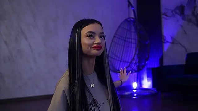 RachelRavee online show from February 24, 5:19 am