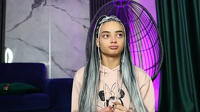 RachelRavee online show from October 26, 5:08 am