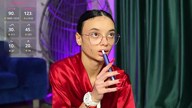 RachelRavee online show from October 22, 4:34 am