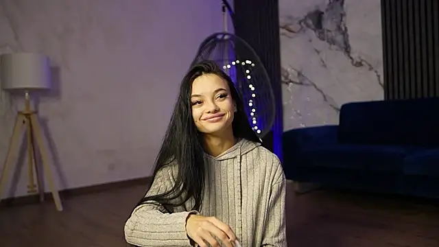 RachelRavee online show from December 22, 5:18 am