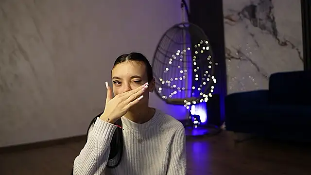 RachelRavee online show from January 17, 5:22 am