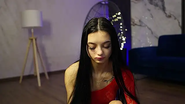 RachelRavee online show from January 10, 5:25 am