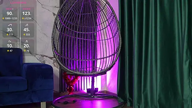 RachelRavee online show from October 19, 4:15 am