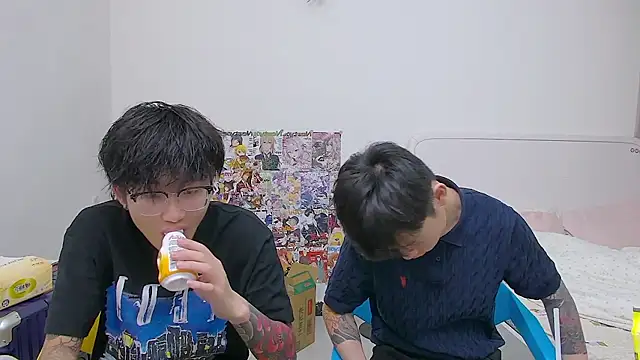 KK-cuteboy online show from May 30, 1:17 pm