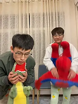 Snapshot of KK-cuteboy chatting on October 13, 12:40 pm KK-cuteboy online show from October 13, 12:40 pm