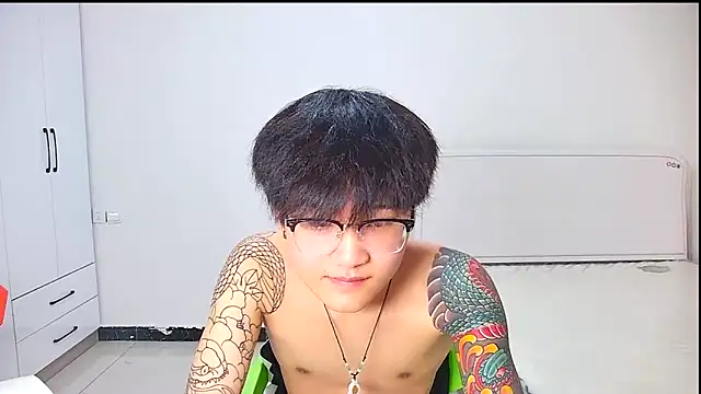 KK-cuteboy online show from May 23, 3:22 pm