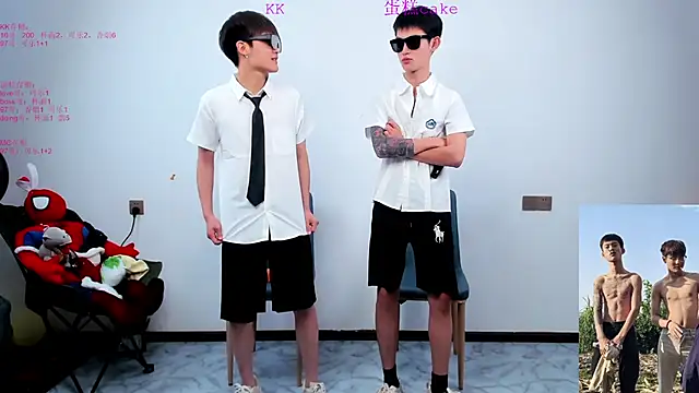 KK-cuteboy online show from October 22, 11:42 am