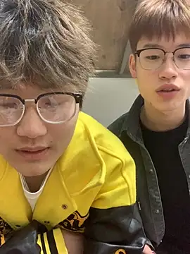 KK-cuteboy online show from November 26, 12:49 pm