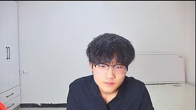 KK-cuteboy online show from May 24, 11:54 am