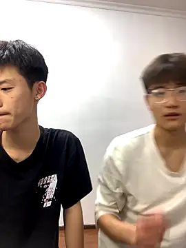Snapshot of KK-cuteboy chatting on October 10, 1:01 pm KK-cuteboy online show from October 10, 1:01 pm