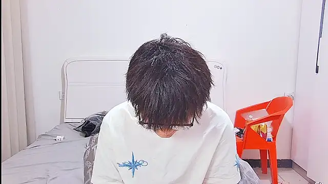 Snapshot of KK-cuteboy chatting on June 19, 12:11 pm KK-cuteboy online show from June 19, 12:11 pm