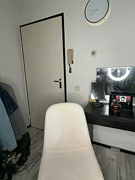 spicycharxx online show from March 6, 12:16 am