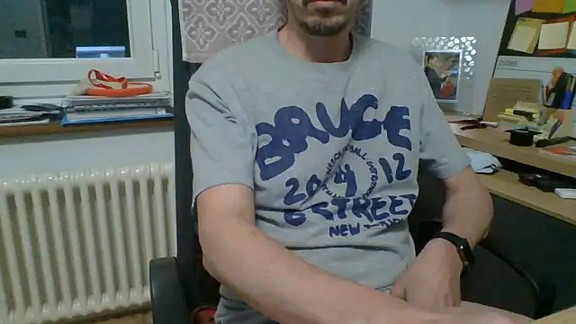 Kawayleo online show from May 26, 2:15 pm