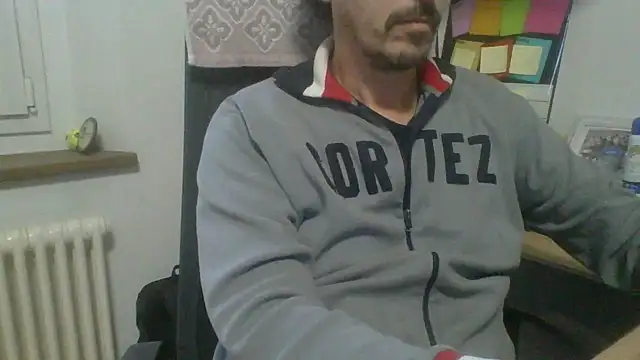 Kawayleo online show from October 30, 11:30 am