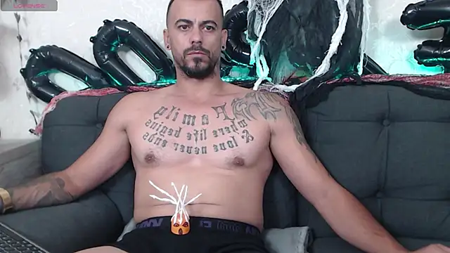 RyanVibe online show from October 31, 2:46 pm